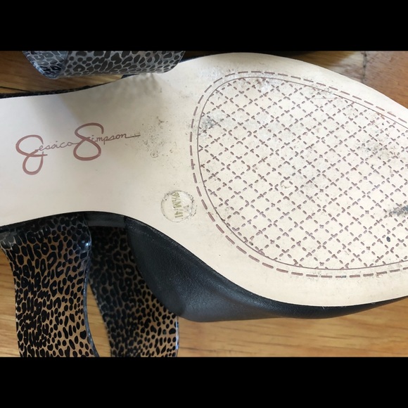 Jessica Simpson Slip-On Flats - Picture 3 of 7